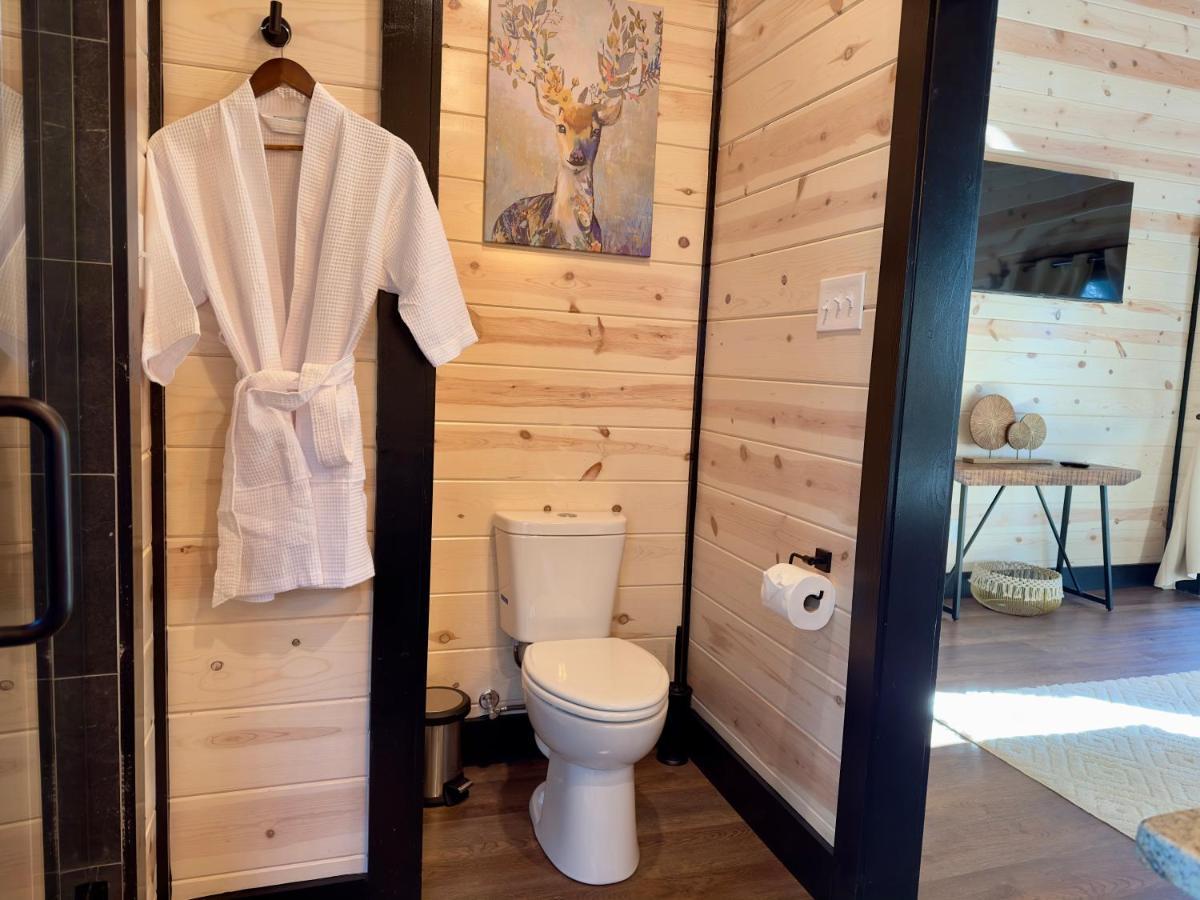 New Luxury Cabin, Hot Tub, Forest Views,Hotel Style Amenities Broken Bow Exterior foto
