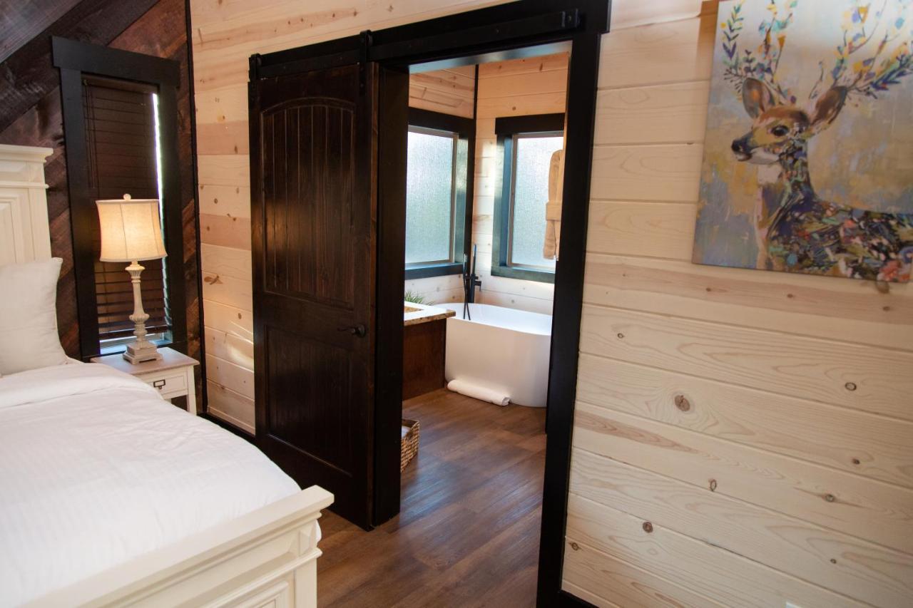 New Luxury Cabin, Hot Tub, Forest Views,Hotel Style Amenities Broken Bow Exterior foto
