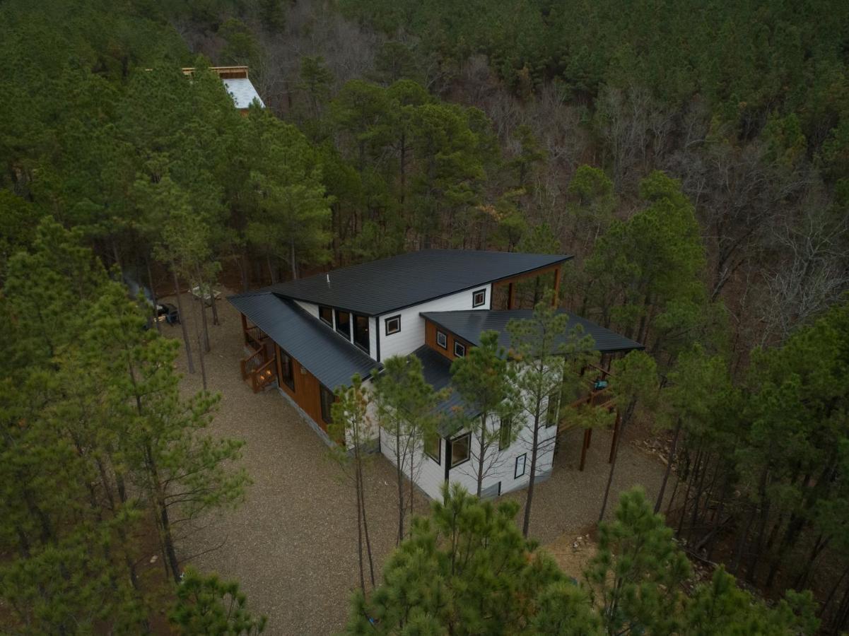 New Luxury Cabin, Hot Tub, Forest Views,Hotel Style Amenities Broken Bow Exterior foto